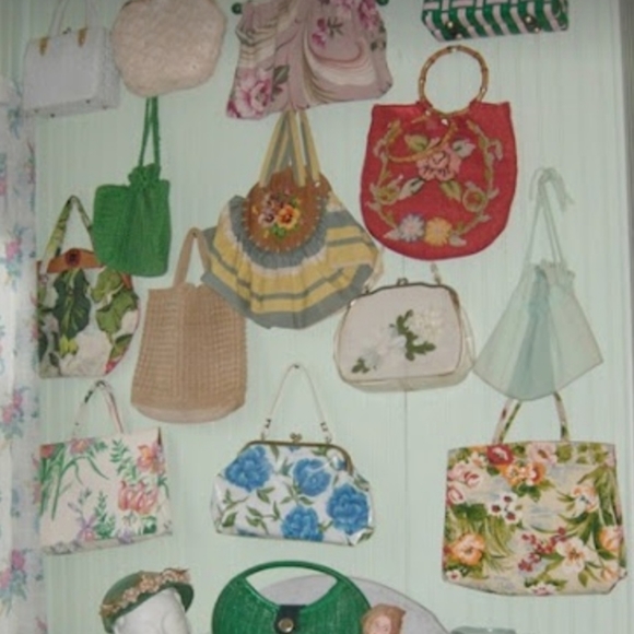 White iridescent sequin and seed beads covered evening clutch wedding EUC wow! - Picture 11 of 12